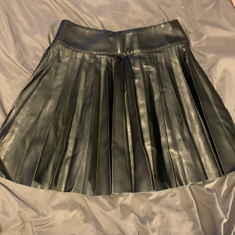 LEATHER LOOK MINI SKIRT